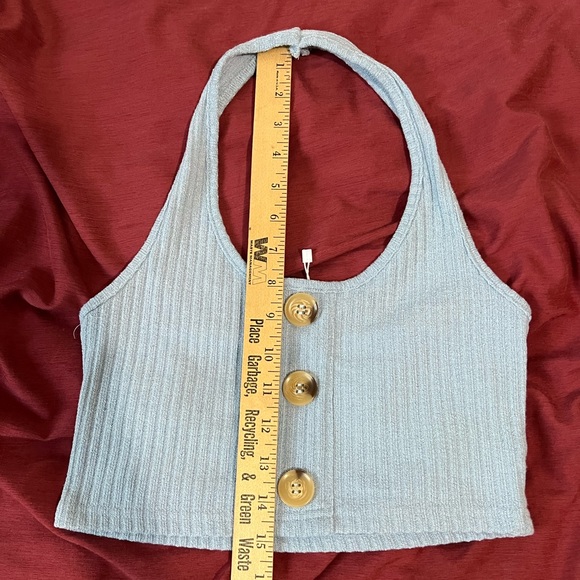 ROMWE Light Blue Crop Top w/ Faux Tortoise Shell Buttons Size Small - Picture 5 of 5